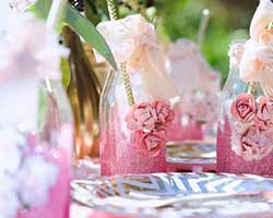 6 Unique Bridal Shower Themes