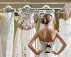 5 Things Wedding Planners Need to Know About Bridal Gowns